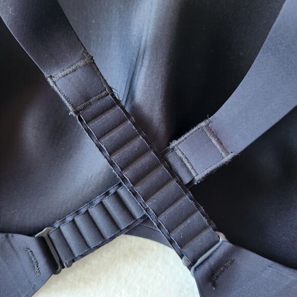 Knix bra HIBRA101 Black Sports Bra Lined SIze 8 Wireless Sports Bra High Support - Picture 6 of 7